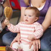 Chocalho Sensorial de Rattan para Bebês - Feito à Mão