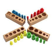 Blocos de Encaixe Montessori com Pinos Coloridos