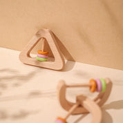 Chocalho Geométrico de Madeira para Bebês