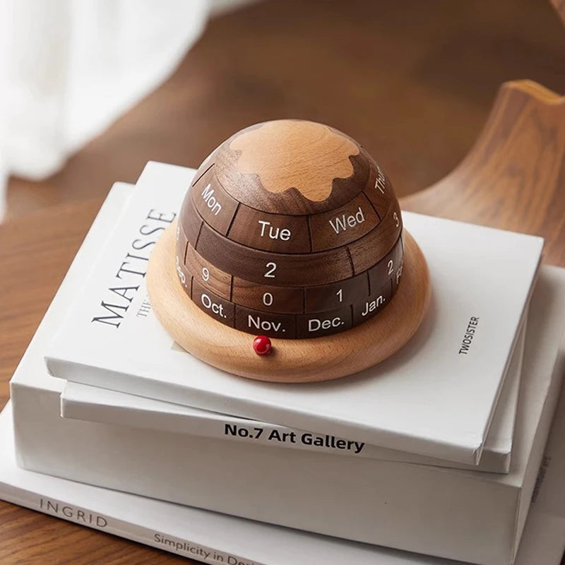Calendário de Mesa Rotativo de Madeira Nogueira