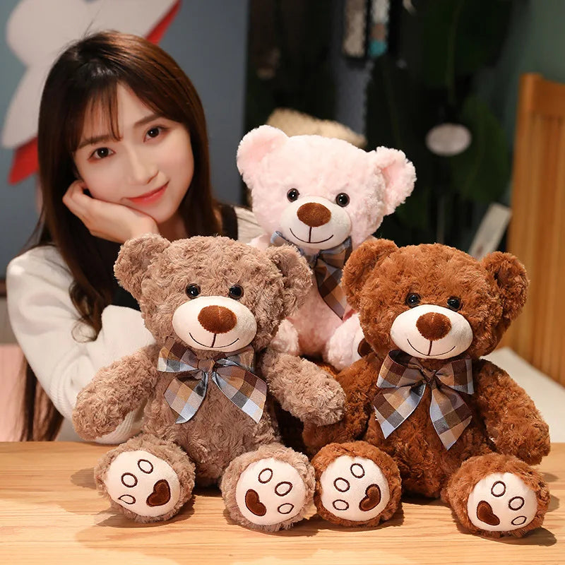 Urso de Pelúcia Clássico Macio com Laço - 35 a 60 cm