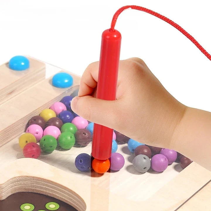 Brinquedo Educativo de Madeira Montessori - Tabuleiro Letras e Números