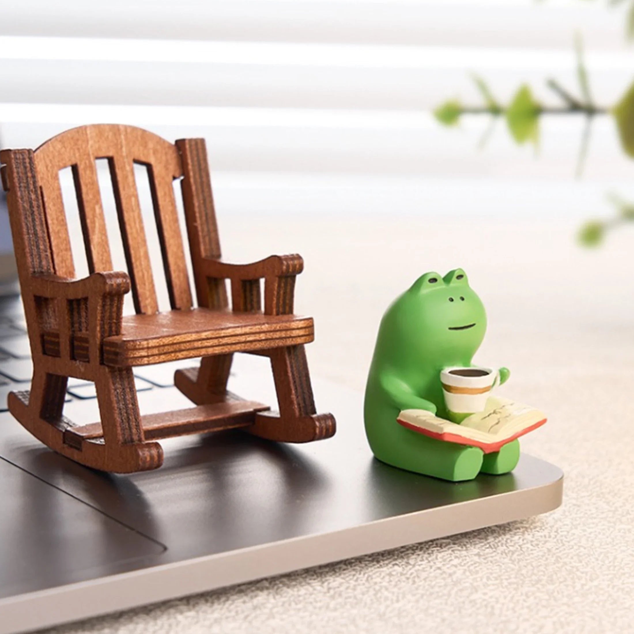 2pc sapo cadeira de balanço bonito japonês cura pequena decoração escritório desktop decoração controle central do carro
