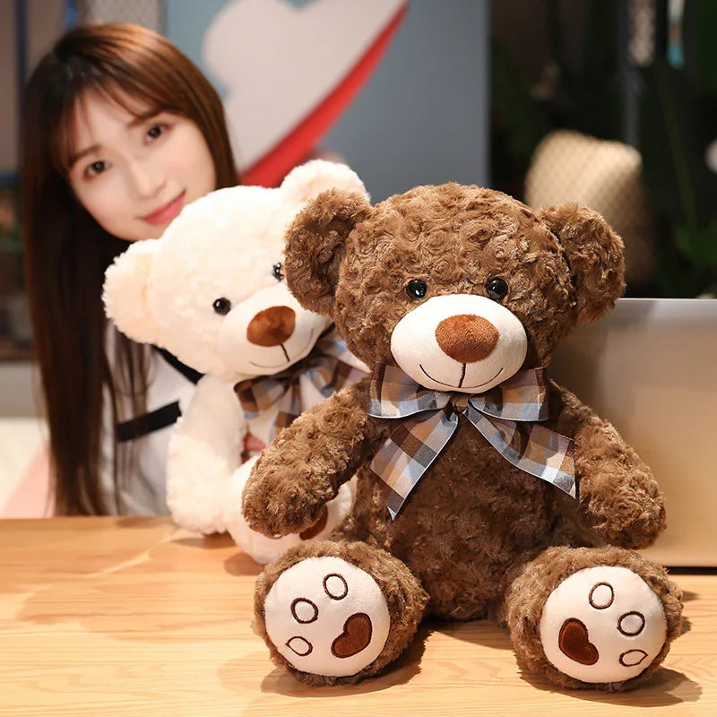 Urso de Pelúcia Clássico Macio com Laço - 35 a 60 cm