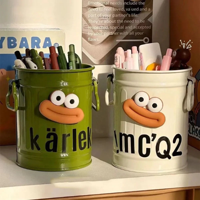 Porta Canetas Divertido com Design Animado
