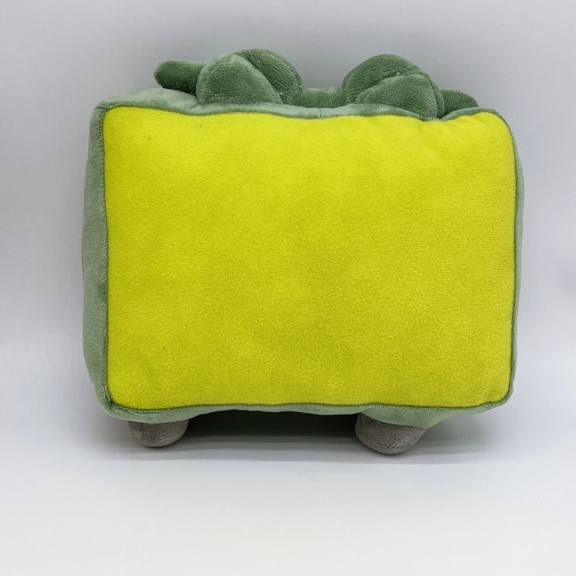 Boneca de Pelúcia Verde Kawaii 20 cm